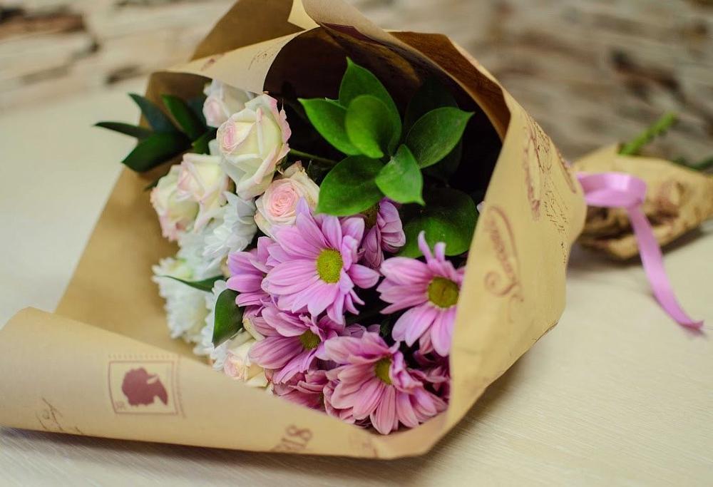 Букет цветов из: Розы и Хризантемы в Уинское