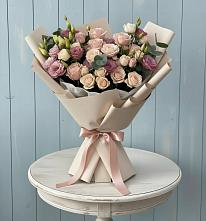 Букет цветов из:  Розы и Лизиантусы в Уинское