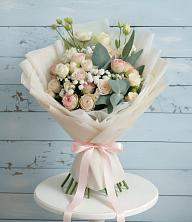 Букет цветов из:  Розы и Лизиантусы в Уинское