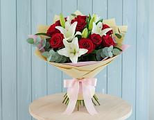 Букет цветов из:  Лилии и Розы в Уинское