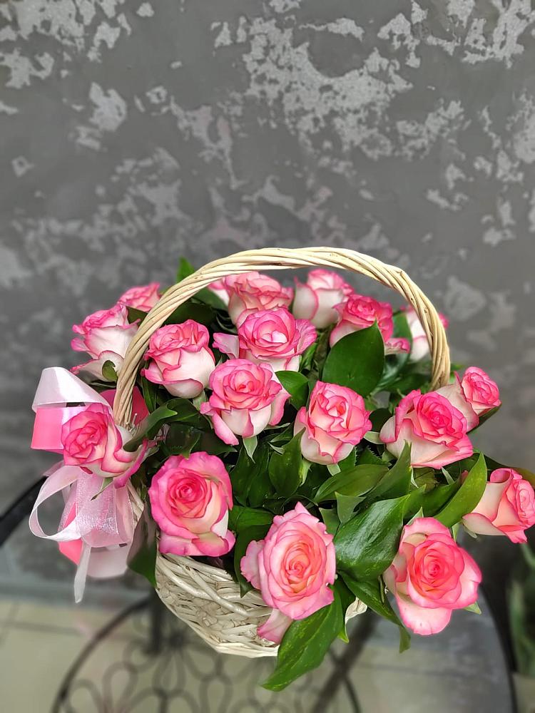 Цветочная композиция из Розы в корзине в Уинское