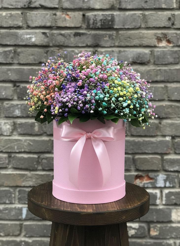 Цветочная композиция из Гипсофила и Розы в шляпной коробке в Уинское