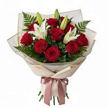Букет цветов из:  Лилии и Розы в Уинское