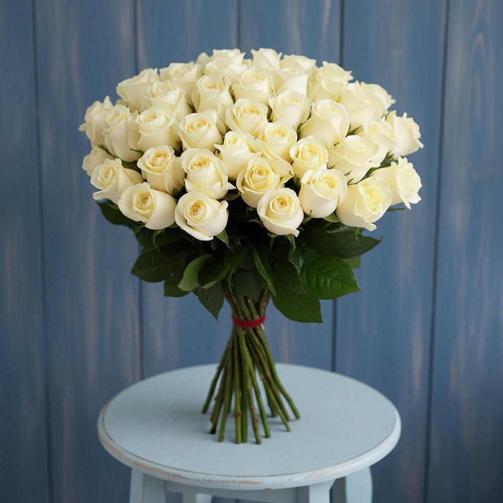 Букет 51 Белая роза Эдлесс Лав в Уинское