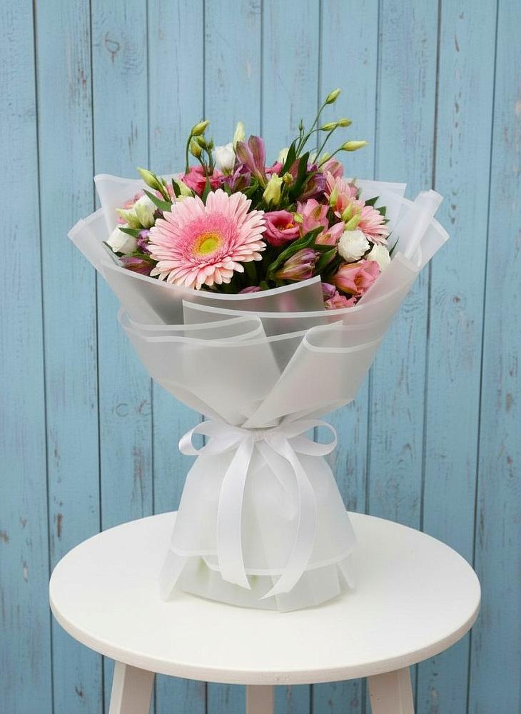 Букет цветов из: Герберы, Альстромерии и Лизиантусы в Уинское