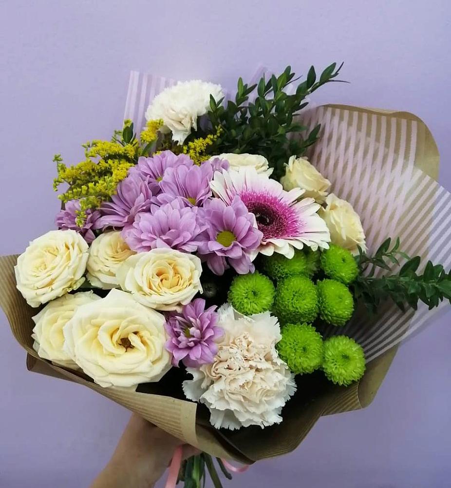 Букет цветов из: Хризантемы, Розы, Гвоздики и Герберы в Уинское